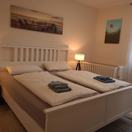 Haus Kuestenbrise - Urlaub Mit Hund An Der Kueste Mit Eigenen Garten, Sauna Und Gemuetlichen Kaminfeuer Schweiburg Zewnętrze zdjęcie