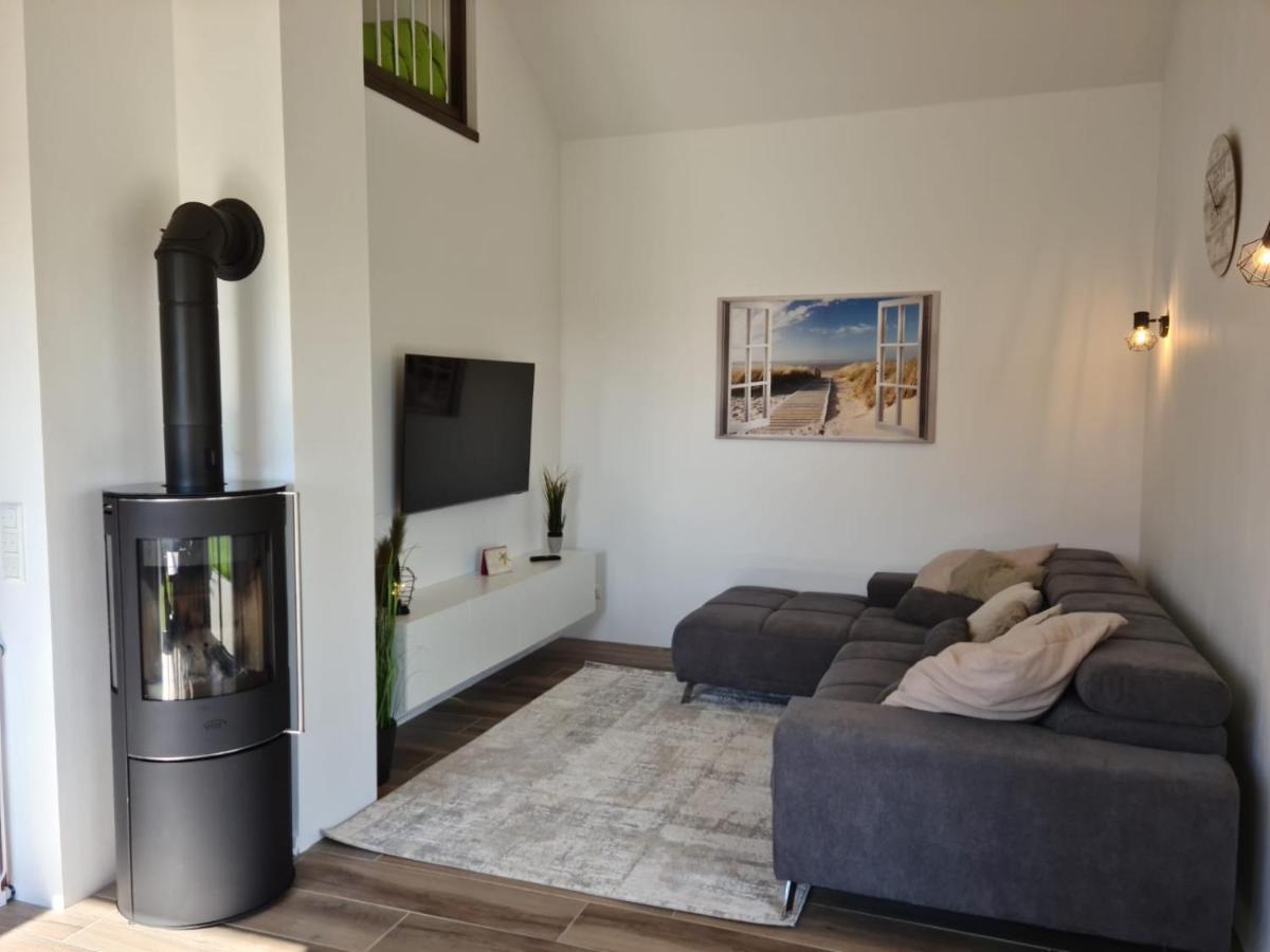 Haus Kuestenbrise - Urlaub Mit Hund An Der Kueste Mit Eigenen Garten, Sauna Und Gemuetlichen Kaminfeuer Schweiburg Zewnętrze zdjęcie